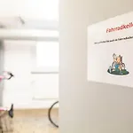 Hostel Djh - Jugendgaestehaus *