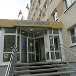 Hostel Djh - Jugendgaestehaus *