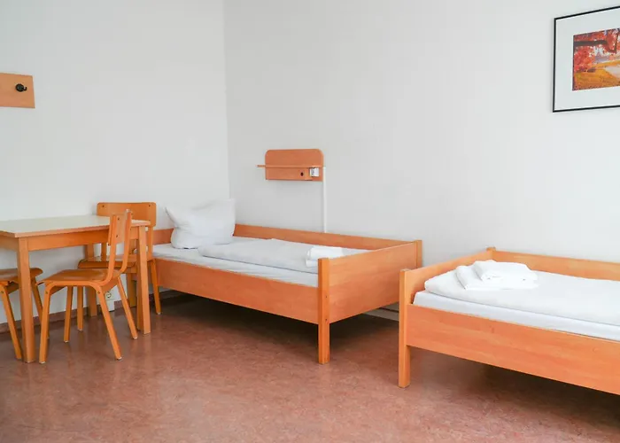 Djh - Jugendgaestehaus Hostel