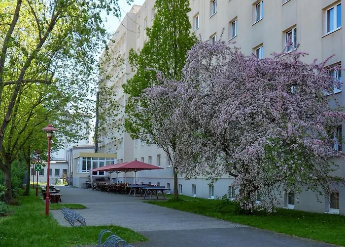 Djh - Jugendgaestehaus Hostel