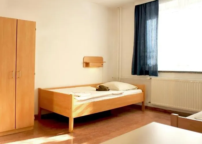 Hostel Djh - Jugendgaestehaus *
