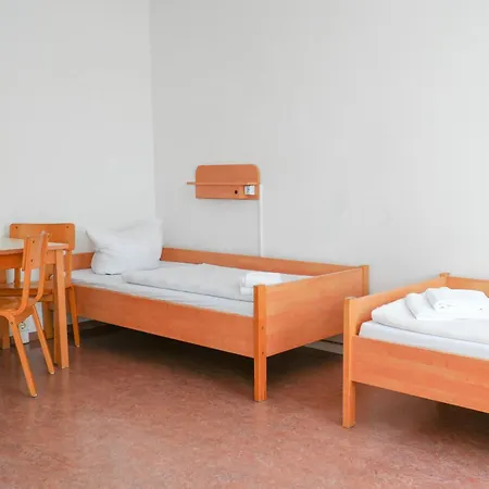 Djh - Jugendgaestehaus Hostel