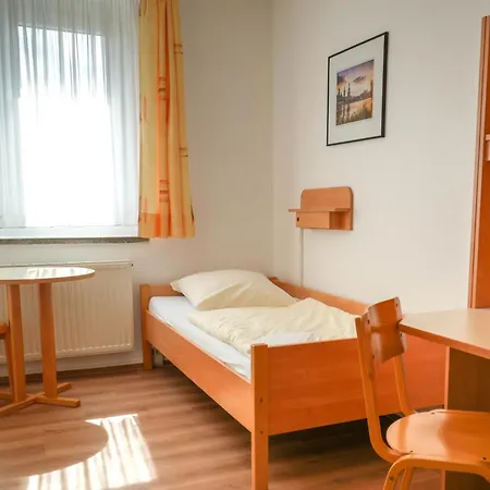 Djh - Jugendgaestehaus Hostel