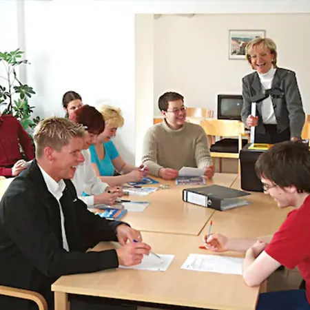 ホステル Djh ユーゲントヘルベルゲ ユーゲントゲストハウス *