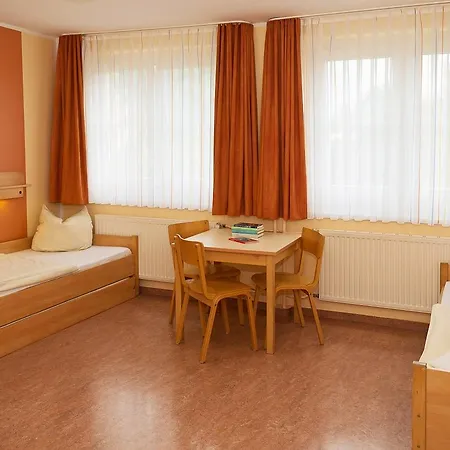 Hostel Djh - Jugendgaestehaus