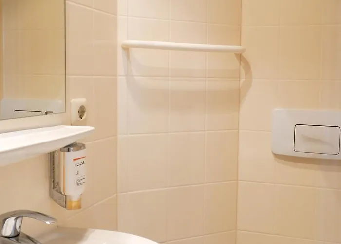 Djh - Jugendgaestehaus * دريسدن