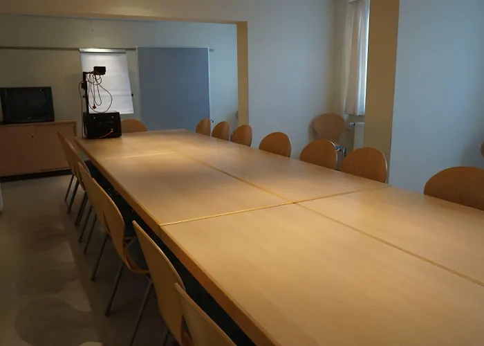 Djh - Jugendgaestehaus * دريسدن